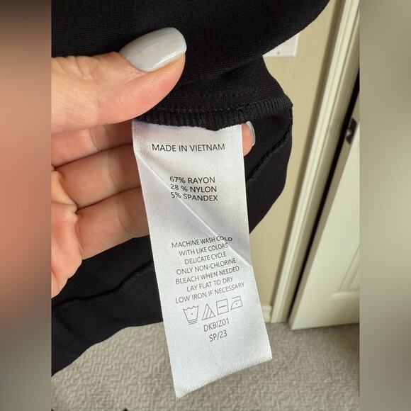 Quince Ultra Stretch Ponte Blazer in Black Women’s size extra small XS - Picture 7 of 8